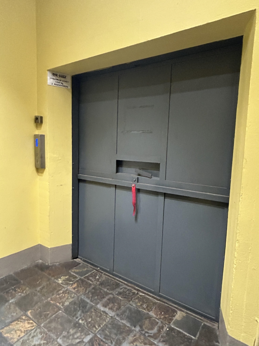 To Let Commercial Property for Rent in Woodstock Western Cape
